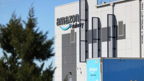 &#39;It&#39;s war.&#39; Tensions remain high at first Amazon warehouse in US to unionize 
