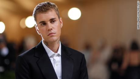 Justin Bieber says he has facial paralysis due to Ramsay Hunt syndrome