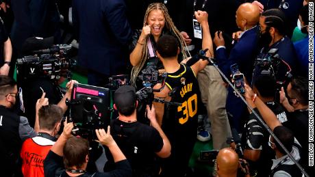 Steph Curry celebrates the win with his mother Sonya.