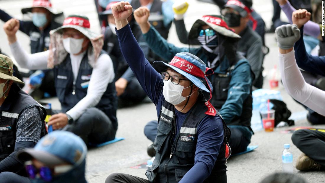 Trucker strike in South Korea enters seventh day, hits POSCO, Hyundai Motor