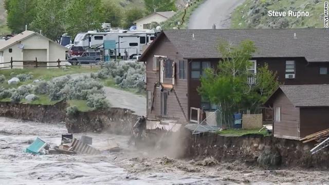 Gemist Video Shows Yellowstone River Flooding Take Out Part Of