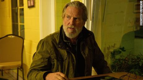 Jeff Bridges plays an agent living off the grid in FX&#39;s &#39;The Old Man.&#39;