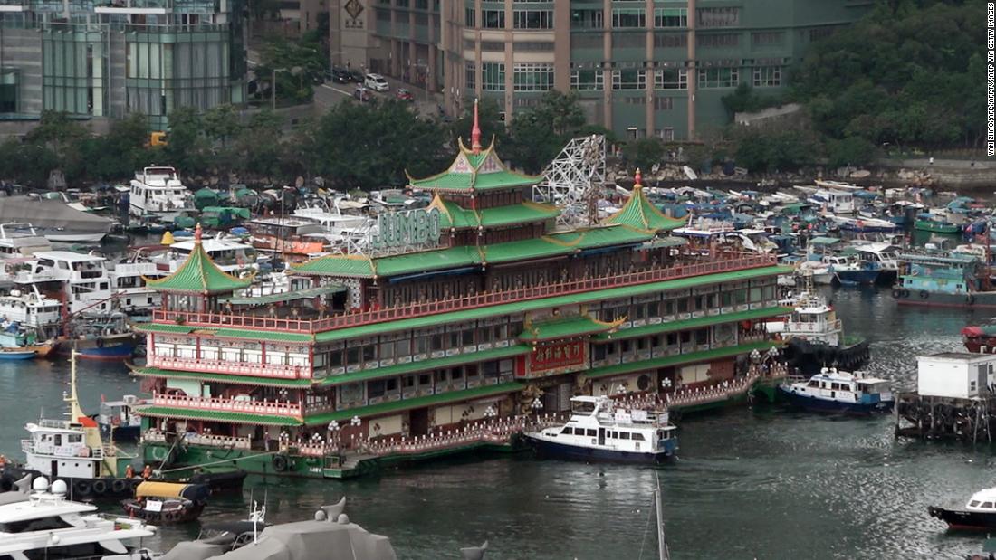 Hong Kong’s iconic Jumbo Floating Restaurant towed away – CNN Video
