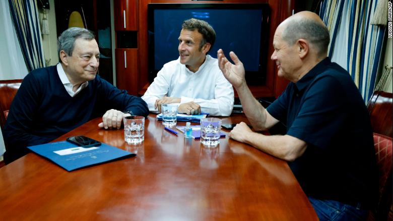 Macron, Scholz and Draghi make unannounced visit to Ukraine