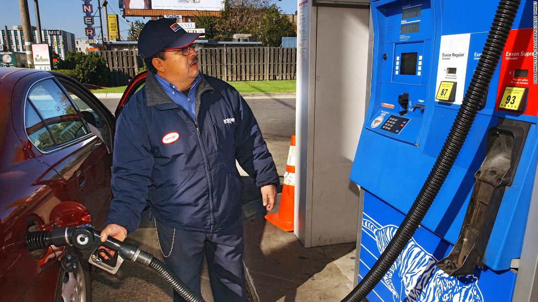 can you pump.your own gas in oregon