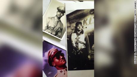Charles McGee, el héroe piloto de la Fuerza Aérea de Tuskegee, honrado en el entierro de Arlington