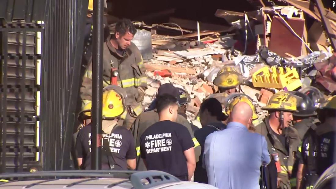 Video: Veteran firefighter killed after building collapse in Philadelphia – CNN Video