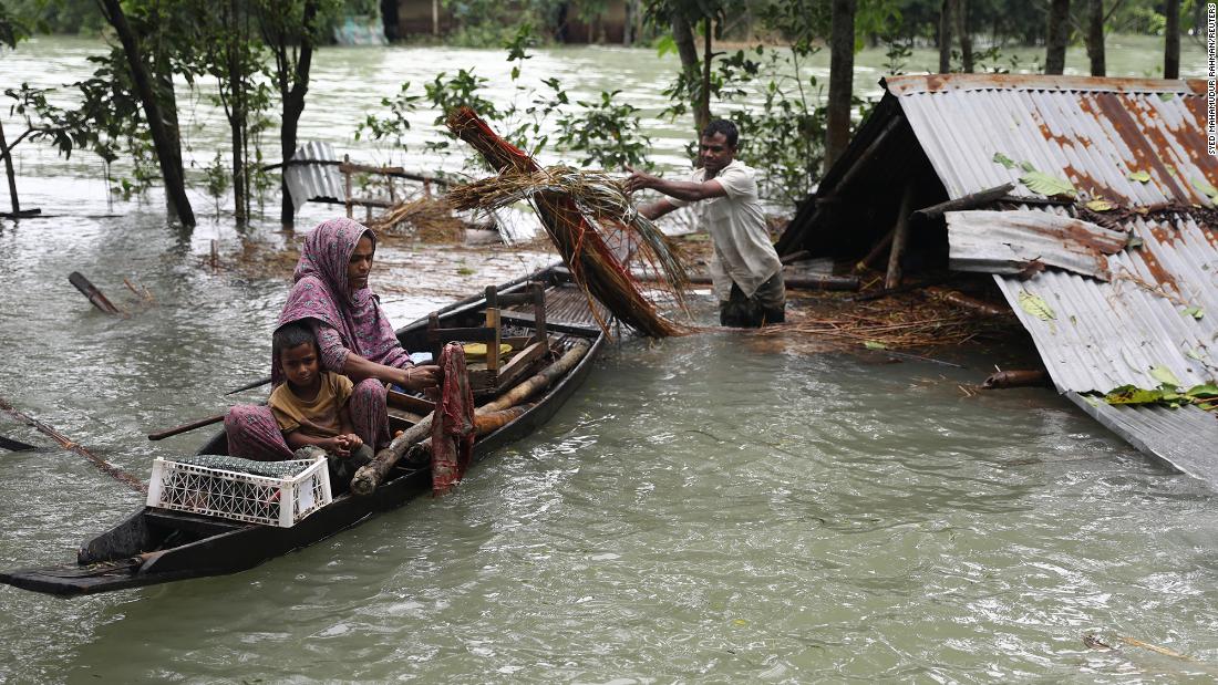インドとバングラデシュ：大雨、洪水、雷で数十人の死