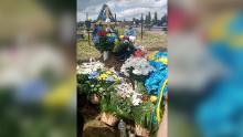 Gravesite of Daniil Safonov, deceased Ukrainian defender.