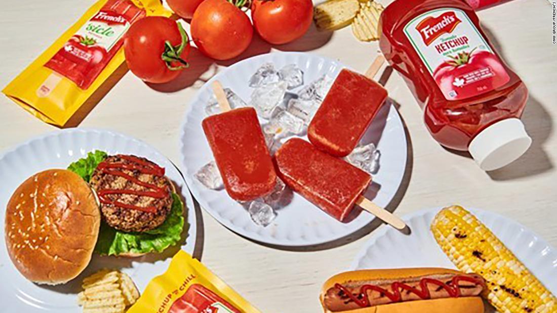La friandise estivale la plus récente et la plus étrange est la glace à l’eau aromatisée au ketchup