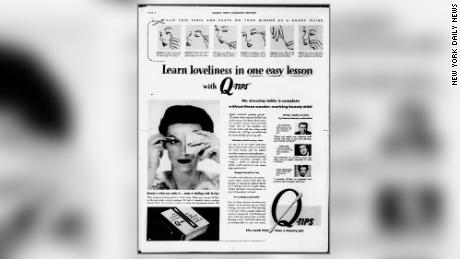 Dans les années 1940, les Q-tips ont été commercialisés auprès des femmes comme un outil pour leurs routines de beauté.
