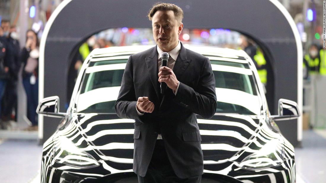 Elon Musk says Tesla factories are ‘losing an insane amount of money’ – CNN Video