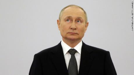Rusya Devlet Başkanı Vladimir Putin, 12 Haziran 2022'de Rusya'nın Moskova kentinde Büyük Kremlin Sarayı'nda düzenlenen törene katıldı.