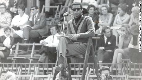 Arthur Ashe umpires the Taylor-Emerson game at Queen&#39;s Club.