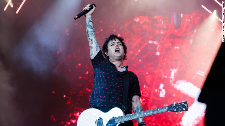 Green Day 的 Billie Joe Armstrong 將於 6 月 24 日星期五在倫敦體育場表演。