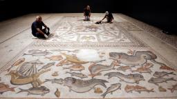 Tel Aviv yakınlarında bulunan muhteşem antik mozaik evine döndü