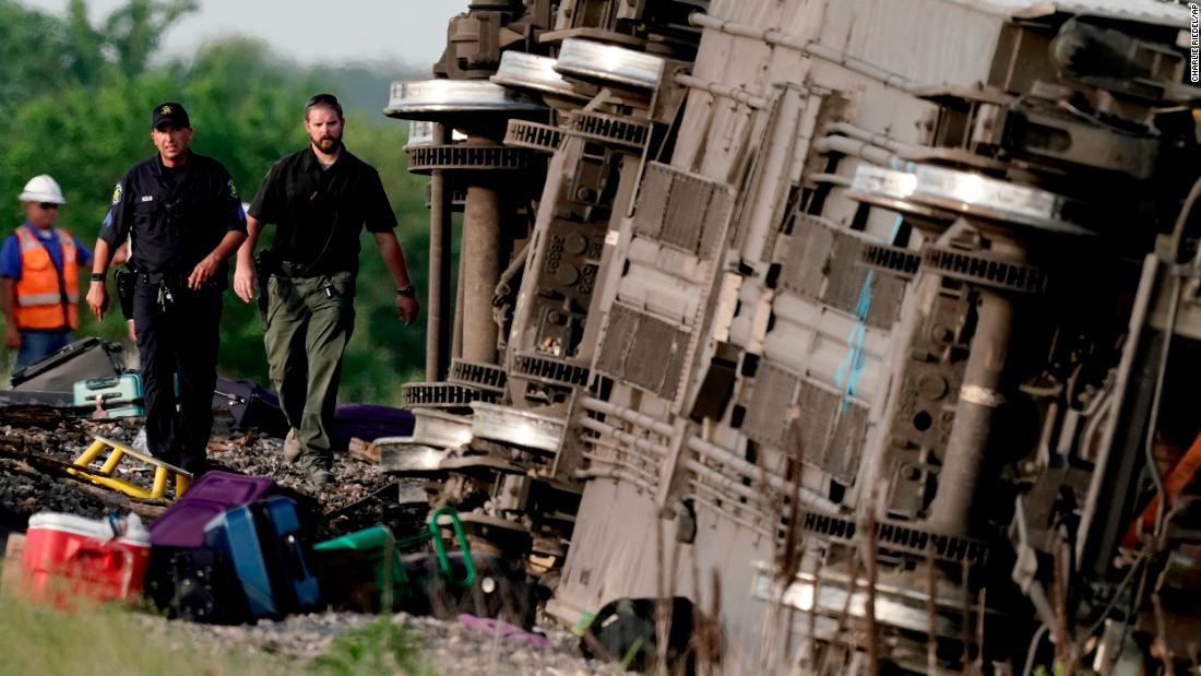 एमट्रैक ट्रेन पटरी से उतरी: मिसौरी के पटरी से उतरने में 4 की मौत, 150 घायल एनडीएसपी निरीक्षक