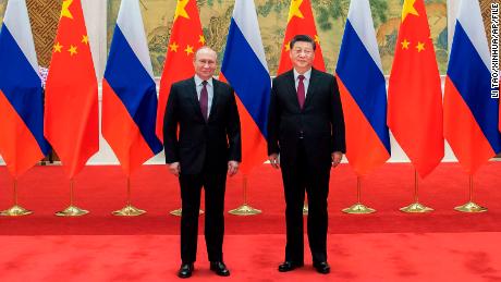 Президент России Владимир Путин и китайский лидер Си Цзиньпин встретились в Пекине 4 февраля, за несколько недель до вторжения России в Украину. 