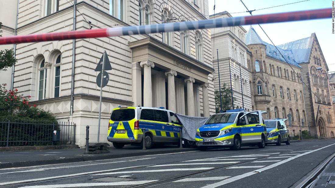 Severed human head present in entrance of German courthouse