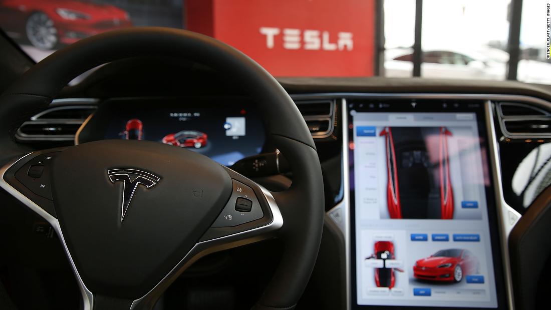 Read more about the article Tesla’s layoffs hit Autopilot team as AI develops – CNN