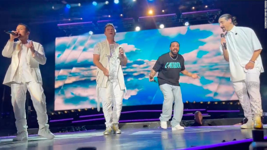 Drake has a nostalgic moment on stage with the Backstreet Boys
