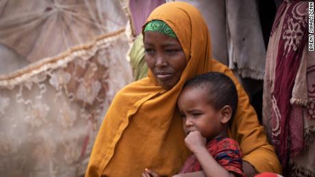 Mothers forced to bury their children for fear of starvation over Somalia