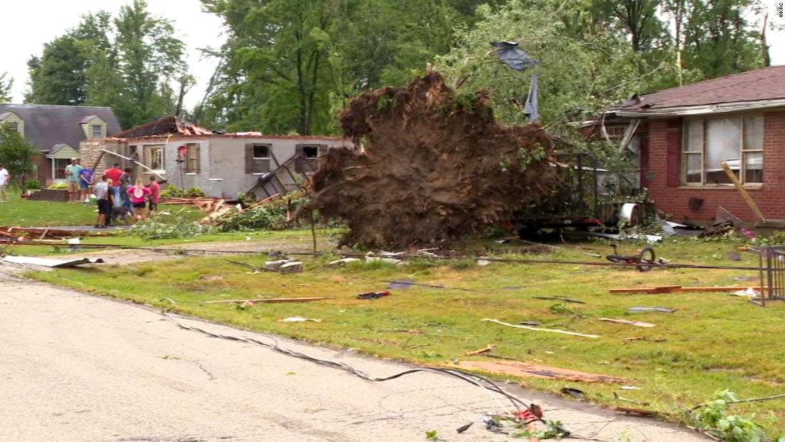 Possible tornado causes significant damage in Ohio town, displacing