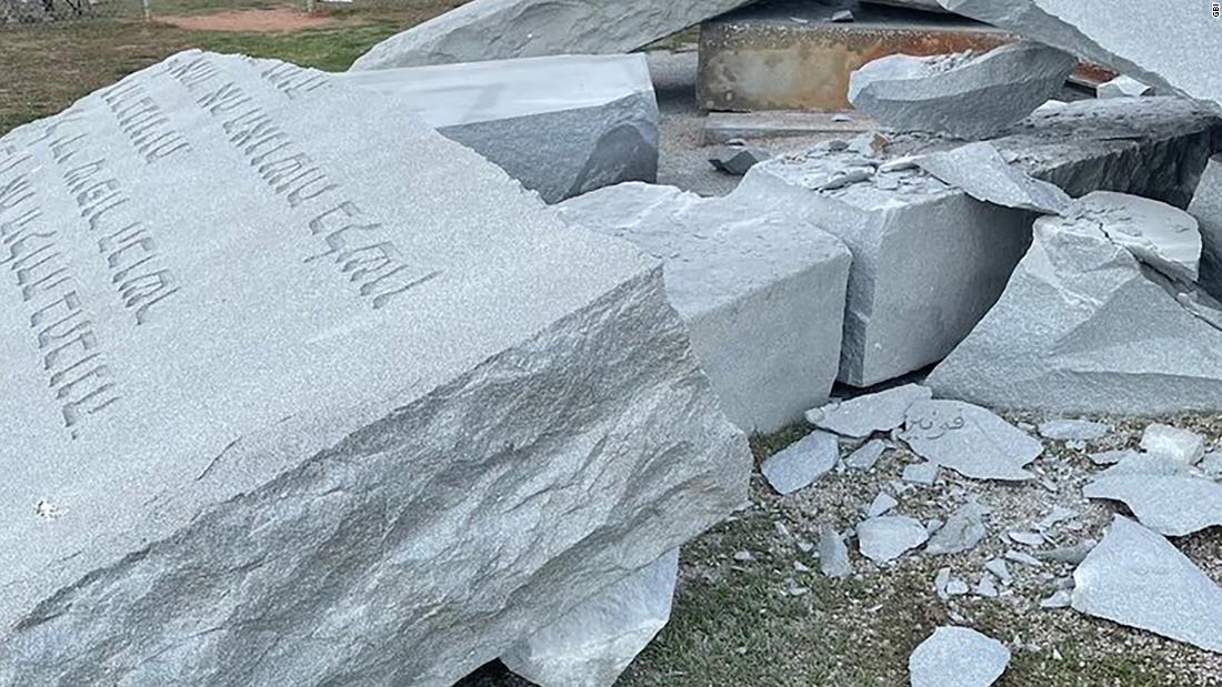 Authorities are searching for whoever set off an explosion at a mysterious Georgia monument – CNN