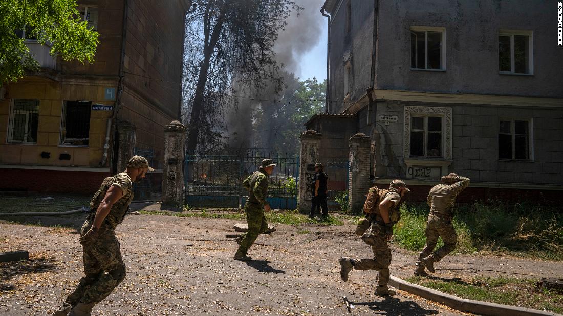 Fuerzas ucranianas bombardearon depósitos militares rusos en Kherson