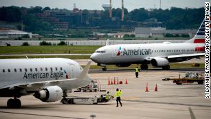 American Airlines is tripling pilots&#39; pay after a scheduling glitch left thousands of flights without pilots 