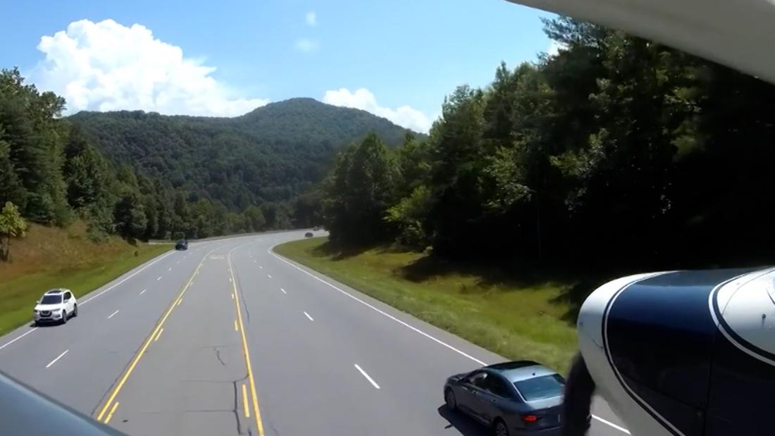 220707190454 plane emergency landing highway north carolina super tease “Originally there were no options,” says pilot who landed his plane on a highway in North Carolina
