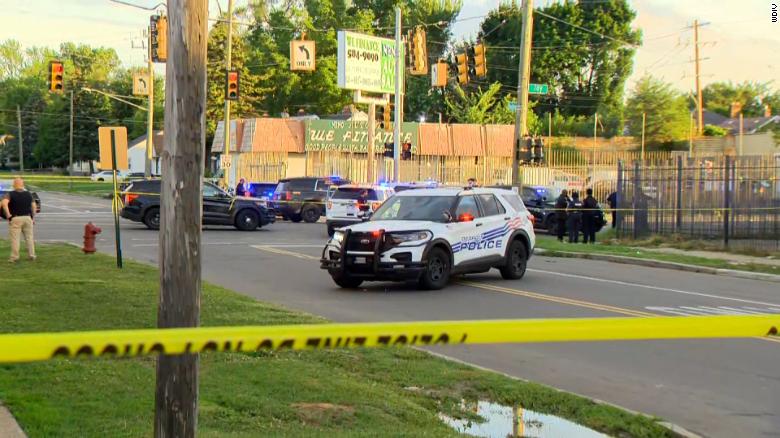 Detroit police officer killed after being ‘ambushed’ while responding to a gunfire call