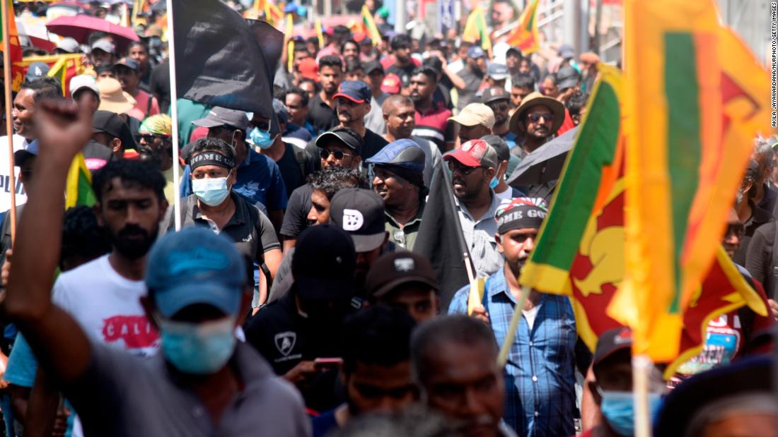 Sri Lanka protesters break into President’s House as thousands rally – CNN
