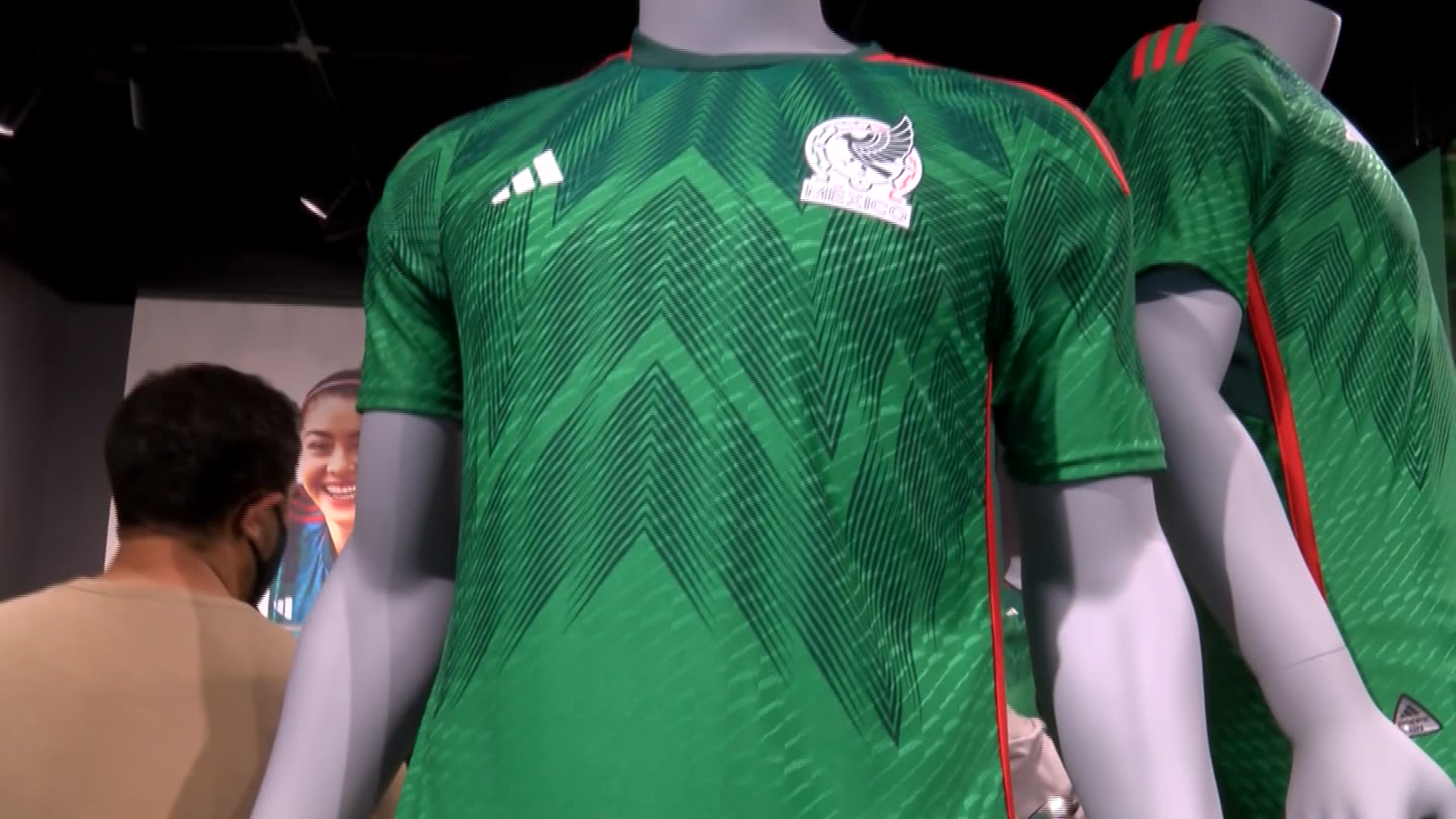 La Selección Mexicana presenta su nueva camiseta para el Mundial de
