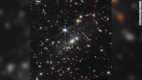 Astrophysicist explains  NASA image taken billions of light-years away