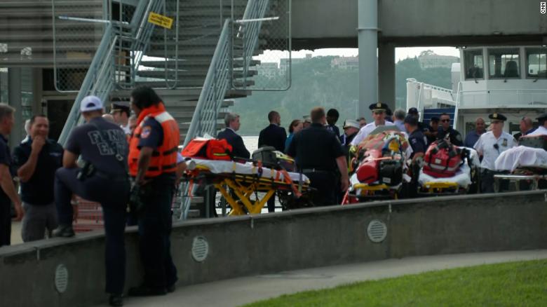 2 dead, including a 7-year-old, after boat capsizes off New York City in the Hudson River