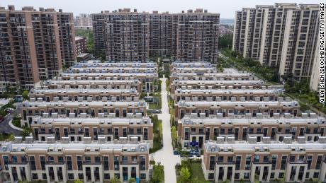 Los compradores de viviendas chinos se niegan a pagar las hipotecas de los apartamentos sin terminar