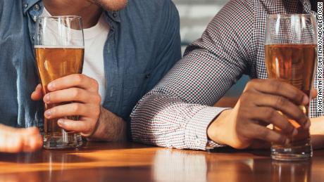 According to the study, alcohol consumption provides no health benefits for people under 40, but increases the risk of injury.
