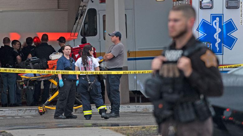 3 people killed and 2 injured during a shooting at an Indiana shopping mall