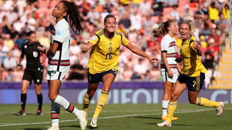 Women’s Euro 2022: Sweden into quarterfinals as group winner with emphatic win despite Netherlands beating Switzerland