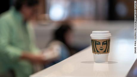 Starbucks CEO on store closures: & # 39;  There will be more stores & # 39;