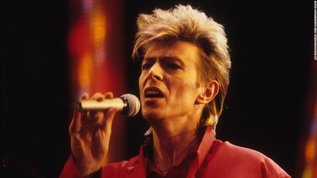 What happened when a young traveler bumped into David Bowie