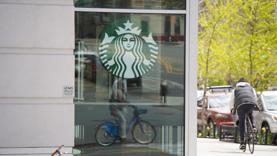 Analysis: Starbucks can't be America's public bathroom