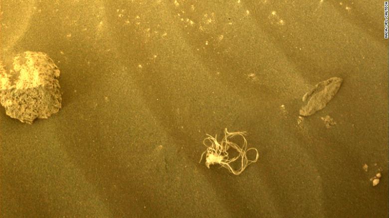 Who forgot bundle of string on Mars?