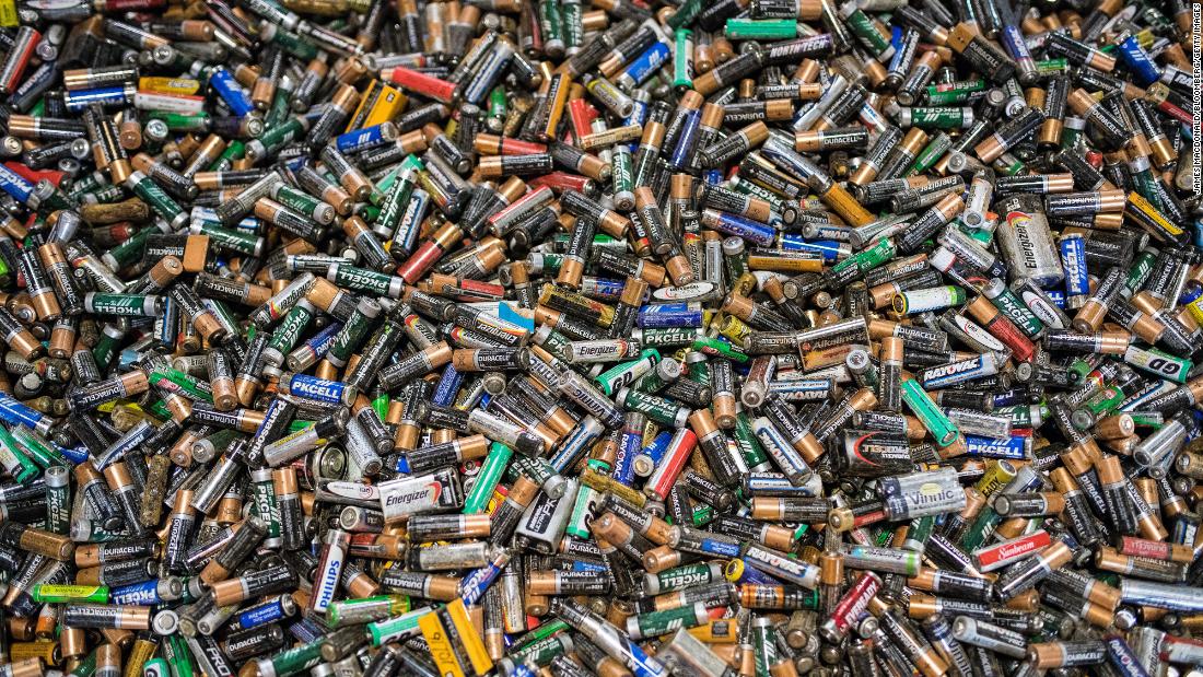 Read more about the article Why you can’t always throw AA batteries in the trash – CNN