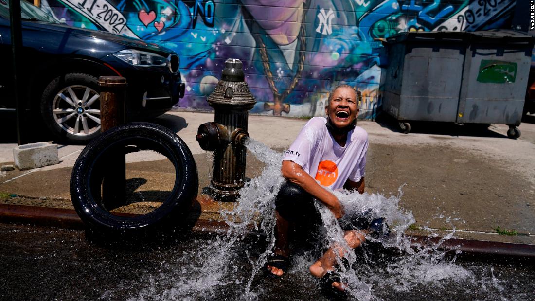 Oppressive heat will bake much of the US this weekend with the Northeast expected to see triple-digit temperatures – CNN