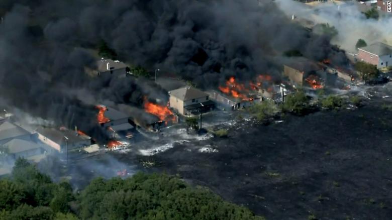 A Dallas-area inferno damages 26 homes, with 9 a ‘total loss’