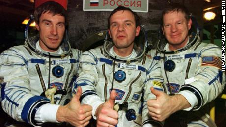 See CNN&#39;s coverage of the first crew on the International Space Station in 2000