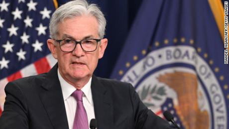 Federal Reserve Chairman Jerome Powell speaks during a press conference in Washington, D.C., on July 27, 2022. The US Federal Reserve again on July 27 raised its benchmark interest rate by three-quarters of a percentage point in its ongoing battle for easing.  Massive price pressures are putting pressure on American families.
