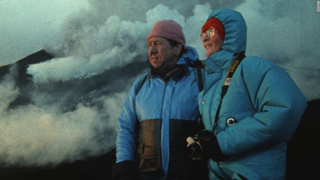 Dans le film Fire of Love, l’histoire de la passion d’un couple volcanique commence par sa fin
